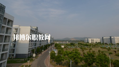 安徽2020年比較好的高鐵學(xué)校大專(zhuān)學(xué)校