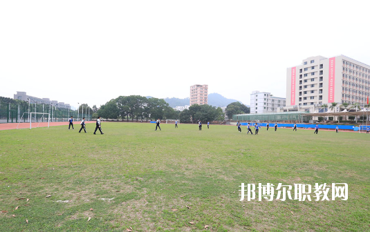 深圳市龍崗區(qū)第二職業(yè)技術(shù)學(xué)校2020年報名條件、招生要求、招生對象