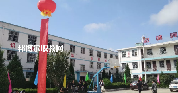 慶陽市機電工程學校2020年學費、收費多少