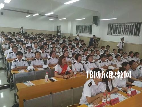 河南省經(jīng)濟技術中等職業(yè)學校2021年報名條件、招生要求、招生對象