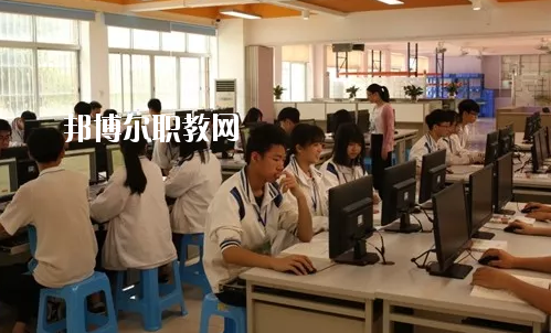 佛山順德區(qū)李偉強職業(yè)技術(shù)學(xué)校怎么樣、好不好