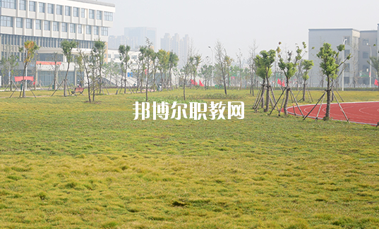 安徽蚌埠技師學院2020年學費、收費多少