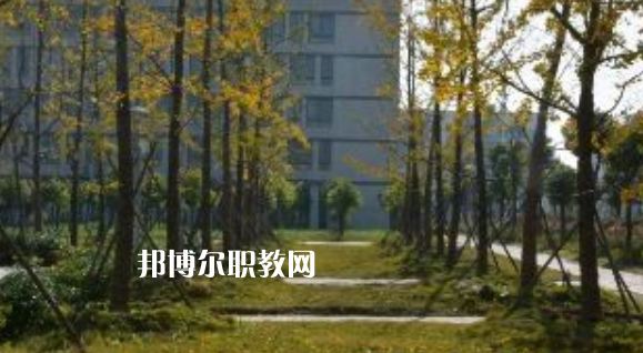 淮北工業(yè)與藝術學校地址在哪里