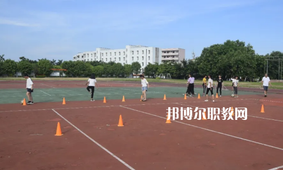 吳川職業(yè)高級(jí)中學(xué)2021年報(bào)名條件、招生要求、招生對(duì)象
