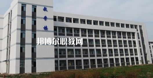滁州市機(jī)械工業(yè)學(xué)校2021年報名條件、招生要求、招生對象 