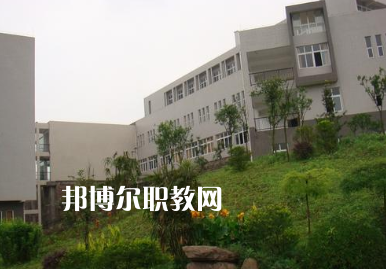 重慶市對外貿(mào)易經(jīng)濟(jì)學(xué)校怎么樣、好不好
