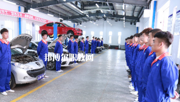 廣州2021年中專汽修學(xué)?？梢钥即髮? width=