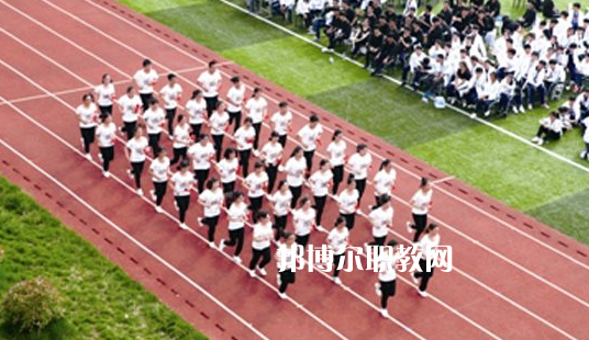滁州市應(yīng)用技術(shù)學(xué)校2021年招生辦聯(lián)系電話(huà) 