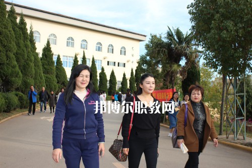 勐?？h職業(yè)高級中學(xué)網(wǎng)站網(wǎng)址