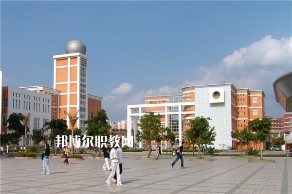 蒙自職業(yè)高級(jí)中學(xué)2021年報(bào)名條件、招生要求、招生對(duì)象