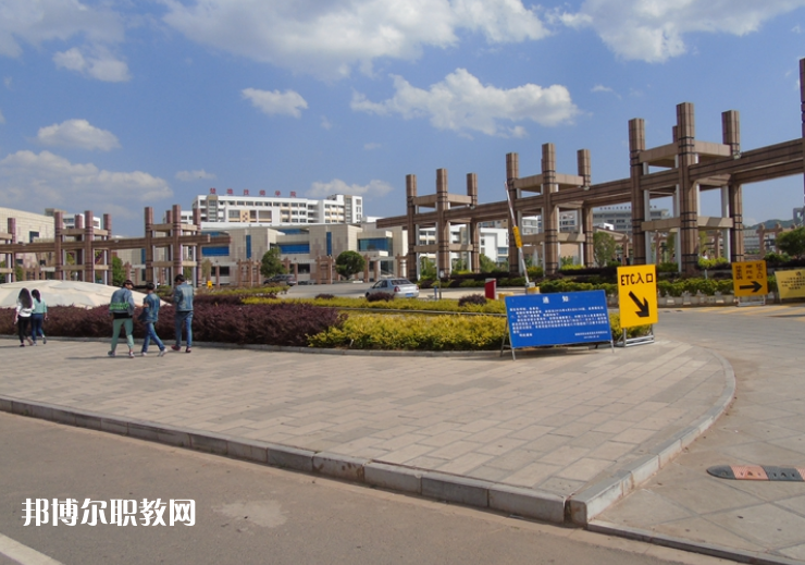 楚雄機(jī)械電子職業(yè)技術(shù)學(xué)校2021年報名條件、招生要求、招生對象