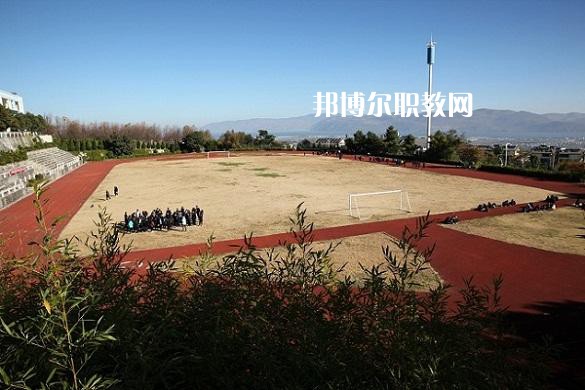 大理州財貿(mào)學(xué)校2021年報名條件、招生要求、招生對象