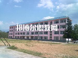 耿馬縣職教中心2021年報名條件、招生要求、招生對象