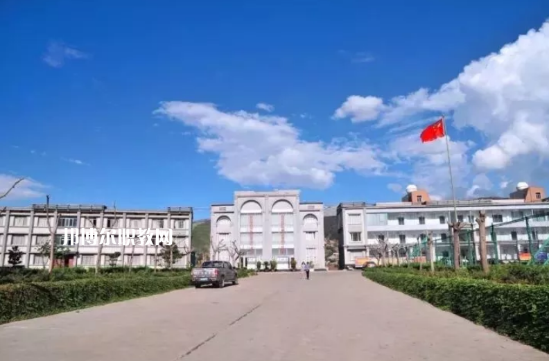 紅河財(cái)經(jīng)學(xué)校怎么樣、好不好