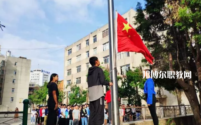 云南廣播電視學(xué)校2021年學(xué)費、收費多少