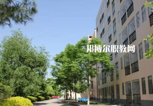 云南曲靖應(yīng)用技術(shù)學(xué)校怎么樣、好不好