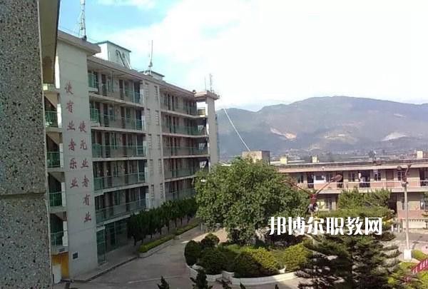 玉溪第二職業(yè)高級中學(xué)2021年學(xué)費(fèi)、收費(fèi)多少