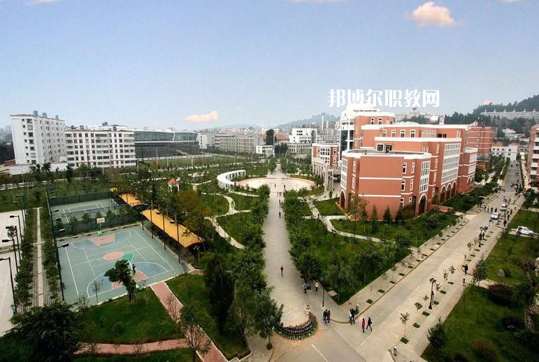 云南財經(jīng)學校2021年報名條件、招生要求、招生對象