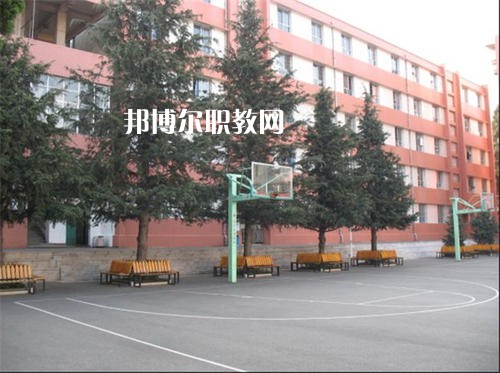 云南貿易經濟學校2021年招生辦聯(lián)系電話