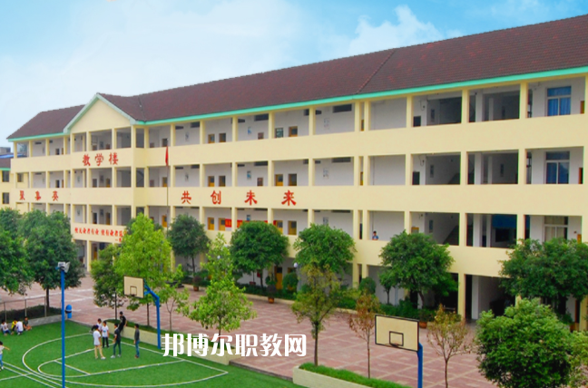 重慶聚英技工學(xué)校2021年報(bào)名條件、招生要求、招生對(duì)象