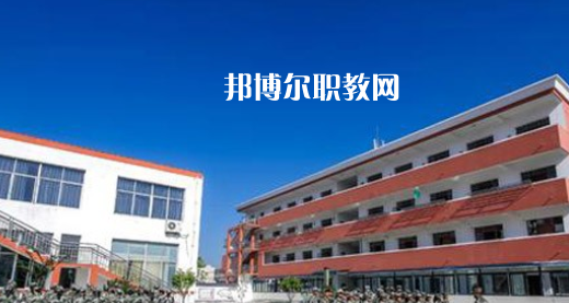 太湖縣技工學(xué)校2021年報名條件、招生要求、招生對象 