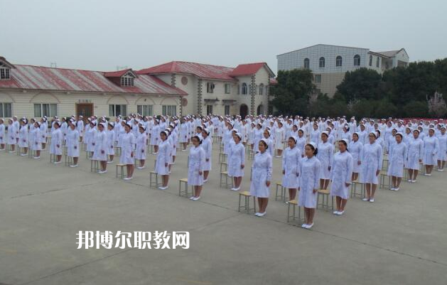 四川蜀都衛(wèi)生學(xué)校2021年學(xué)費(fèi)、收費(fèi)多少