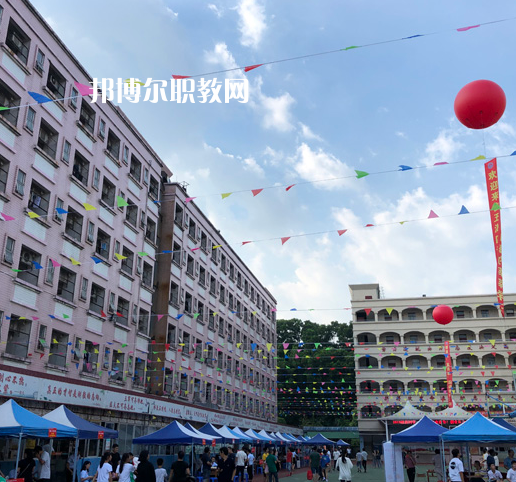 廣東創(chuàng)業(yè)工貿(mào)技工學(xué)校怎么樣、好不好