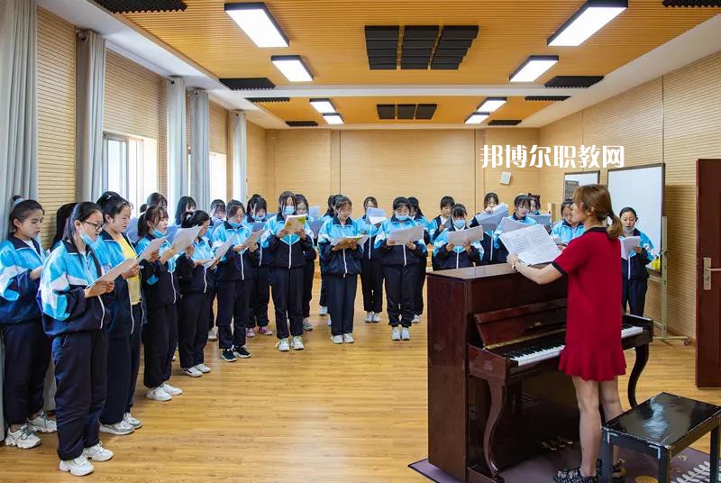 金昌市理工中等專業(yè)學校2022年報名條件、招生要求、招生對象