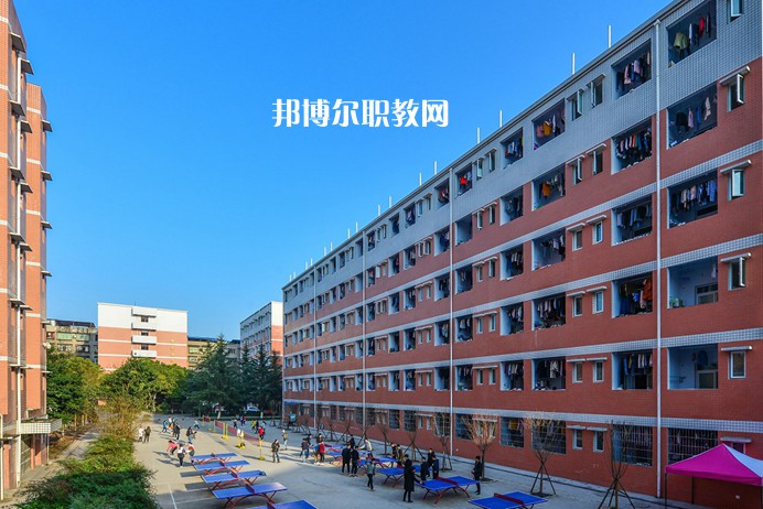 秦皇島市燕海科技職業(yè)學(xué)校2022年報名條件、招生要求、招生對象