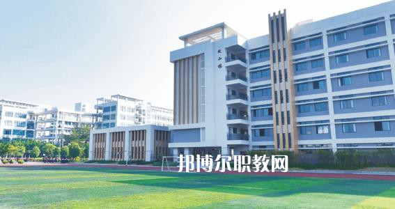  秦皇島市燕?？萍悸殬I(yè)學(xué)校2022年招生辦聯(lián)系電話