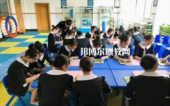 榆中縣職業(yè)教育中心2022年報名條件、招生要求、招生對象
