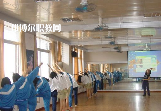 鶴山職業(yè)技術(shù)學(xué)校2022年報名條件、招生要求、招生對象