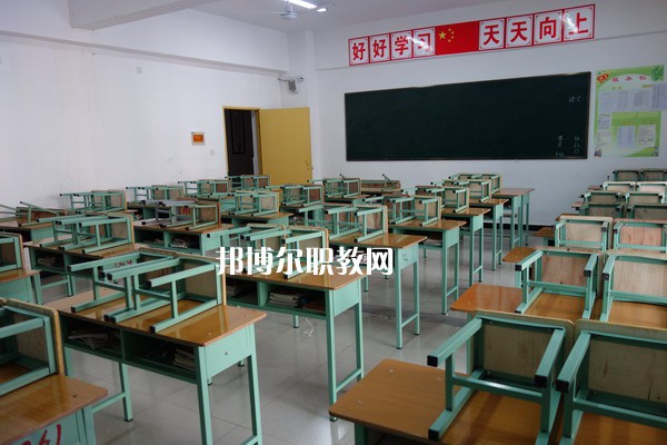 重慶聚英技工學(xué)校升學(xué)部怎么樣、好不好