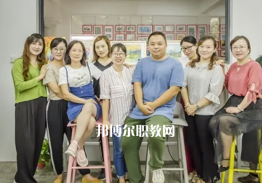 南京商業(yè)學校怎么樣、好不好