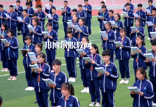崇信縣職業(yè)教育中心2022年報(bào)名條件、招生要求、招生對(duì)象 