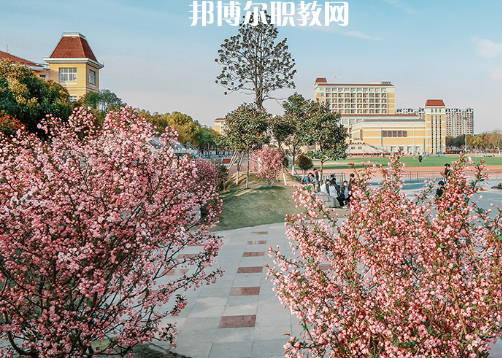 南京高等職業(yè)技術(shù)學(xué)校2022年報(bào)名條件、招生要求、招生對(duì)象