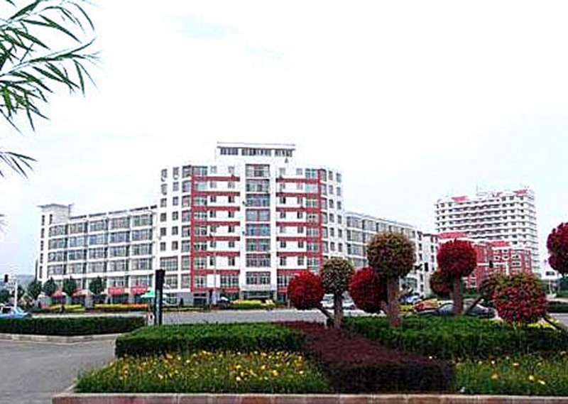 重慶旅游學(xué)校建勝分校2022年學(xué)費、收費多少 