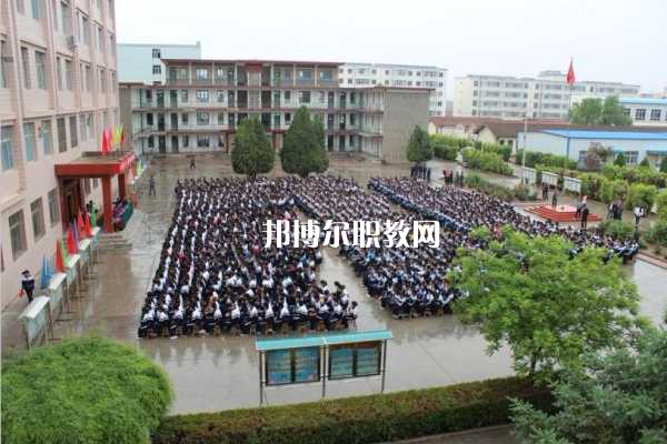 西峰職業(yè)中等專業(yè)學(xué)校2022年報(bào)名條件、招生要求、招生對象