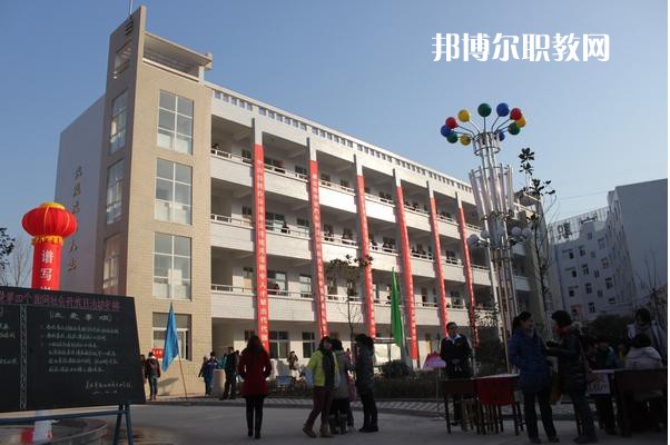 重慶益民技工學(xué)校2022年學(xué)費(fèi)、收費(fèi)多少 