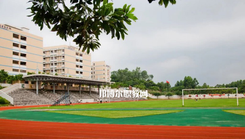 重慶航運旅游學(xué)校2022年學(xué)費、收費多少