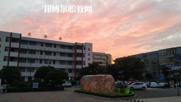 重慶巫山師范學校2022年報名條件、招生要求、招生對象 