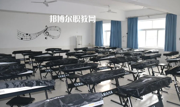 渭南華州區(qū)職業(yè)教育中心2022年報名條件、招生要求、招生對象
