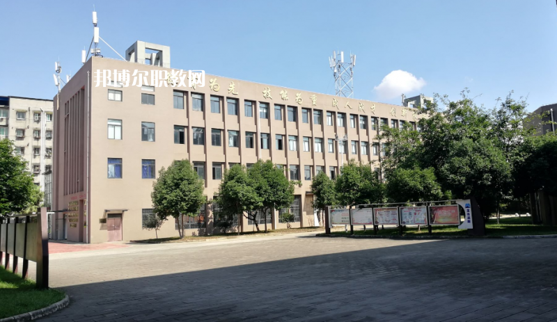 德陽安裝技師學(xué)院2022年報名條件、招生要求、招生對象