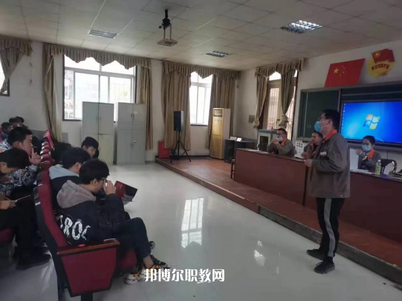 江蘇省賈汪中等專業(yè)學(xué)校2022年報名條件、招生要求、招生對象