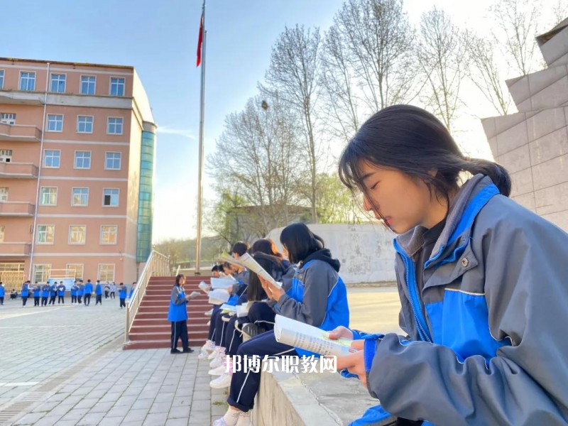 陜西華夏職業(yè)學(xué)校2022年報名條件、招生要求、招生對象