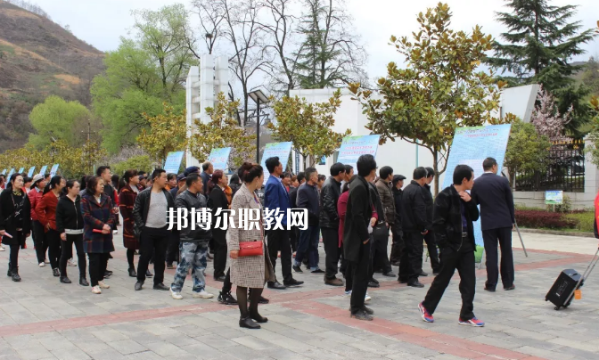 康縣職業(yè)技術(shù)學(xué)校2022年學(xué)費(fèi)、收費(fèi)多少