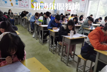 赤水中等職業(yè)學(xué)校2022年學(xué)費、收費多少