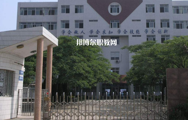 凱里市技工學(xué)校2022年報(bào)名條件、招生要求、招生對(duì)象