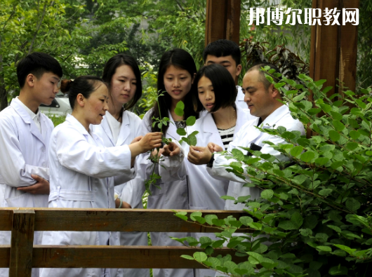 連云港中醫(yī)藥高等職業(yè)技術(shù)學(xué)校2022年報名條件、招生要求、招生對象