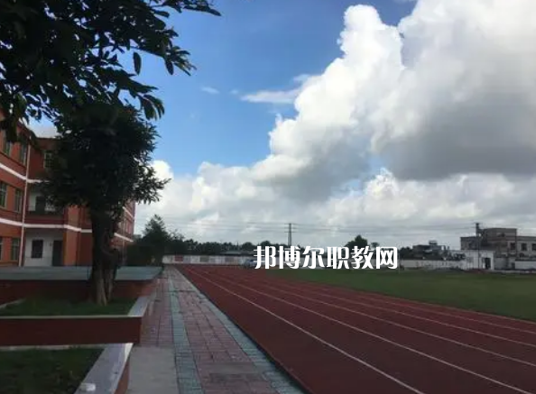 德陽(yáng)中德工業(yè)技術(shù)學(xué)校怎么樣，好不好